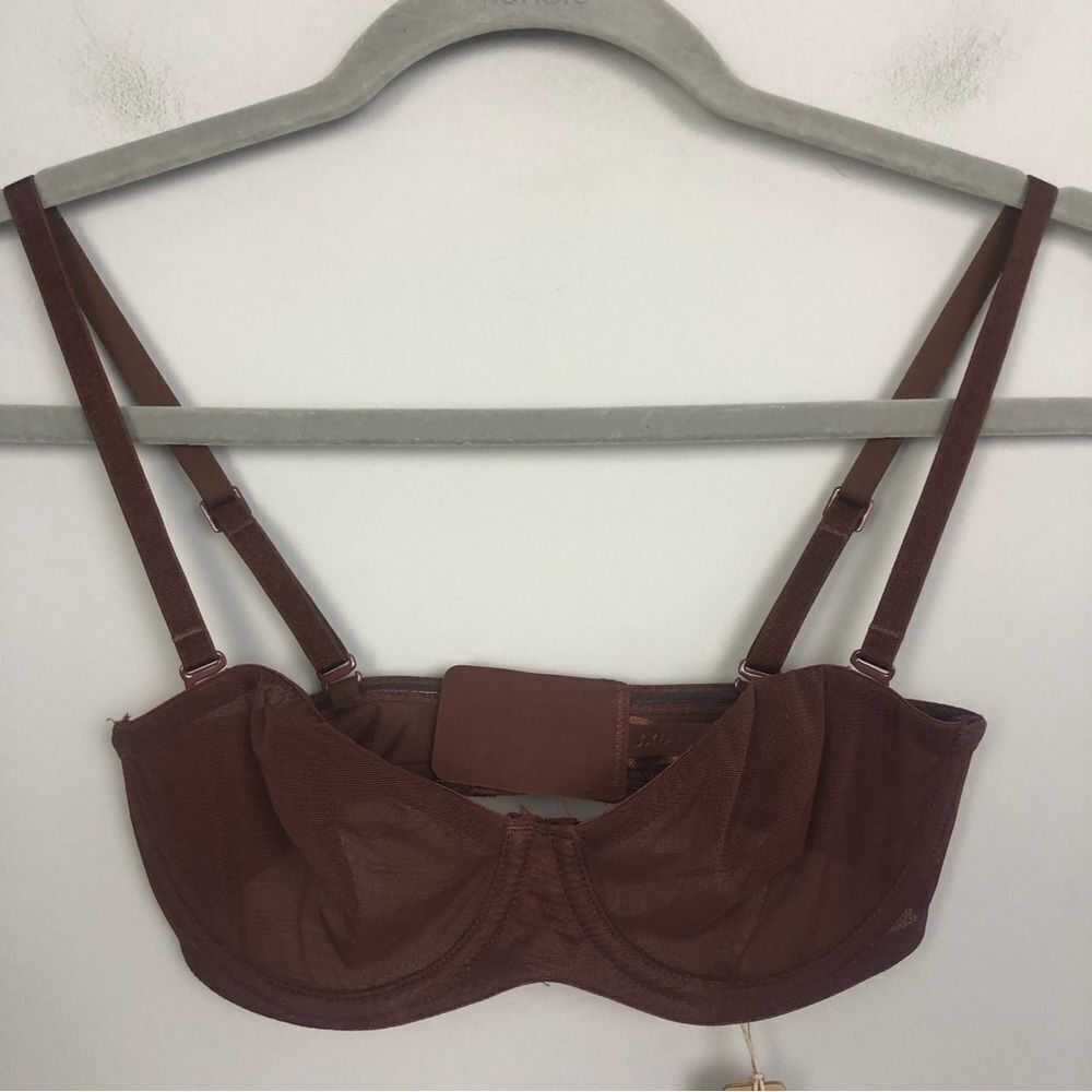 SKIMS | NEW Ultrafine Mesh Convertible Bra in Mahogany Women’s Size 30B - Picture 4 of 12
